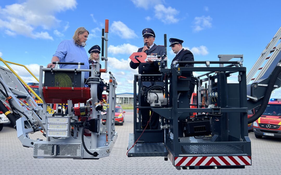 Feuerwehr Westerland präsentiert neues Drehleiterfahrzeug