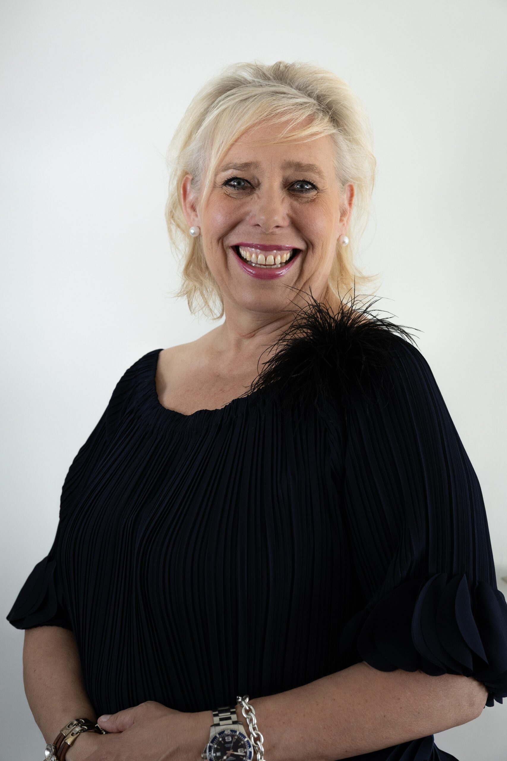 Frau Frauke Wehrhahn